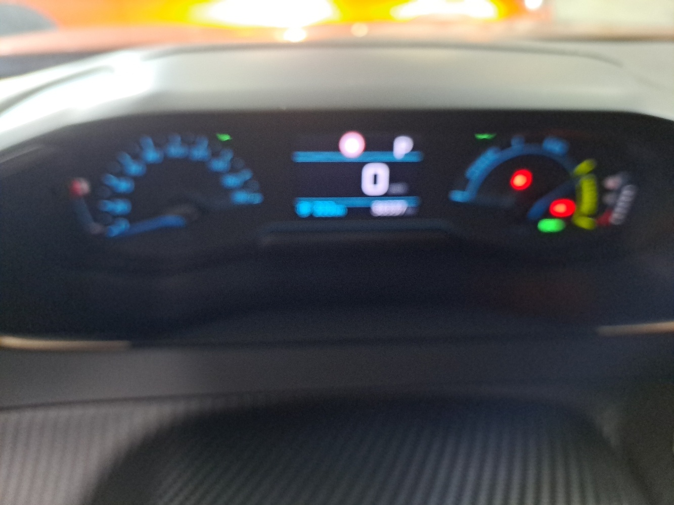 Peugeot e-2008 vaihtoauto