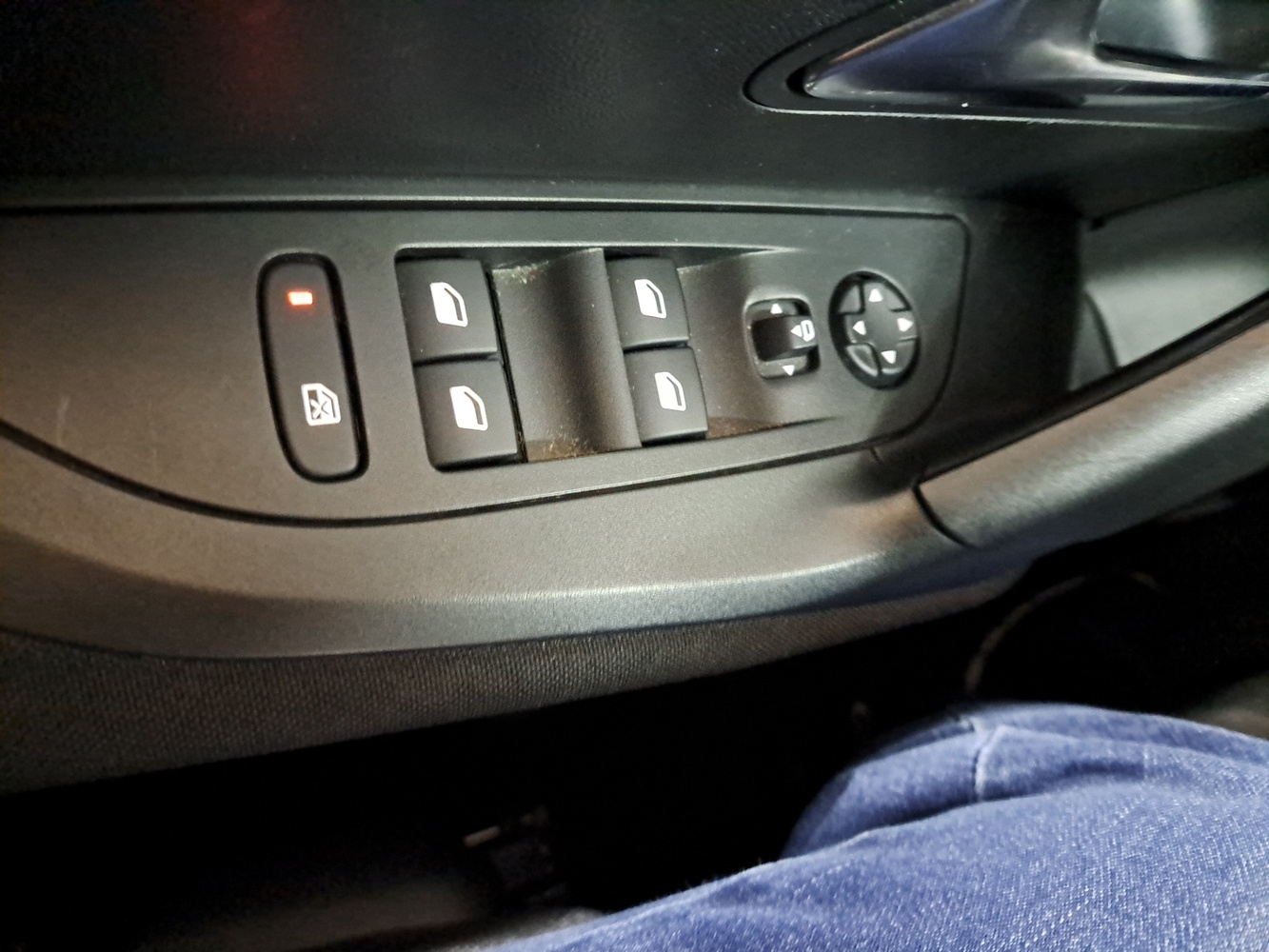 Peugeot e-2008 vaihtoauto