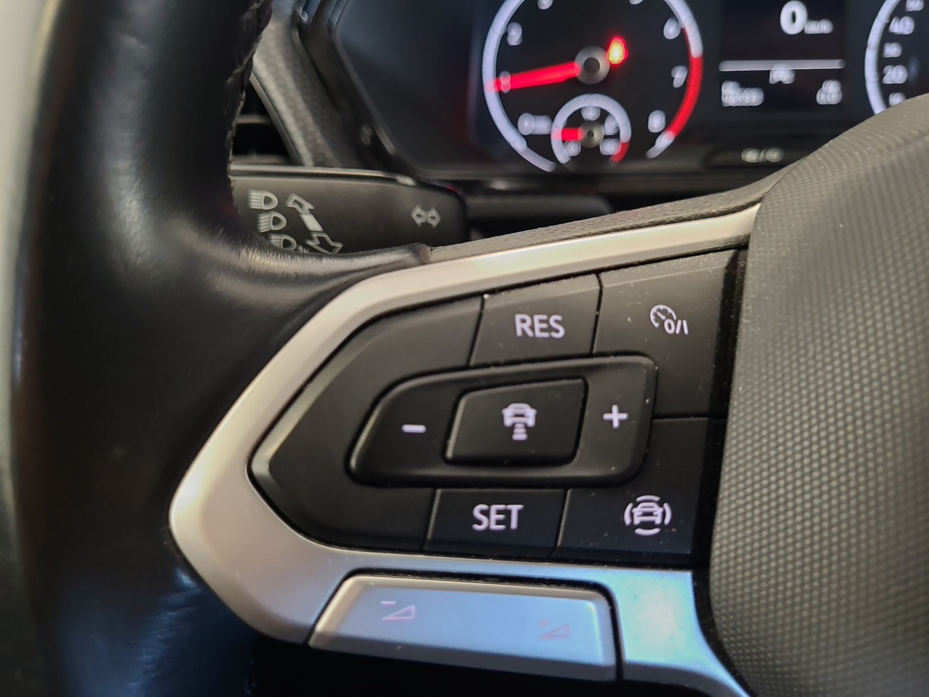 Volkswagen T-Cross vaihtoauto