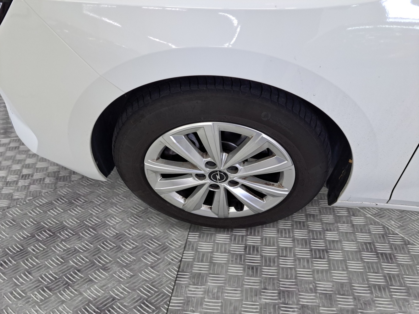 Opel Astra vaihtoauto