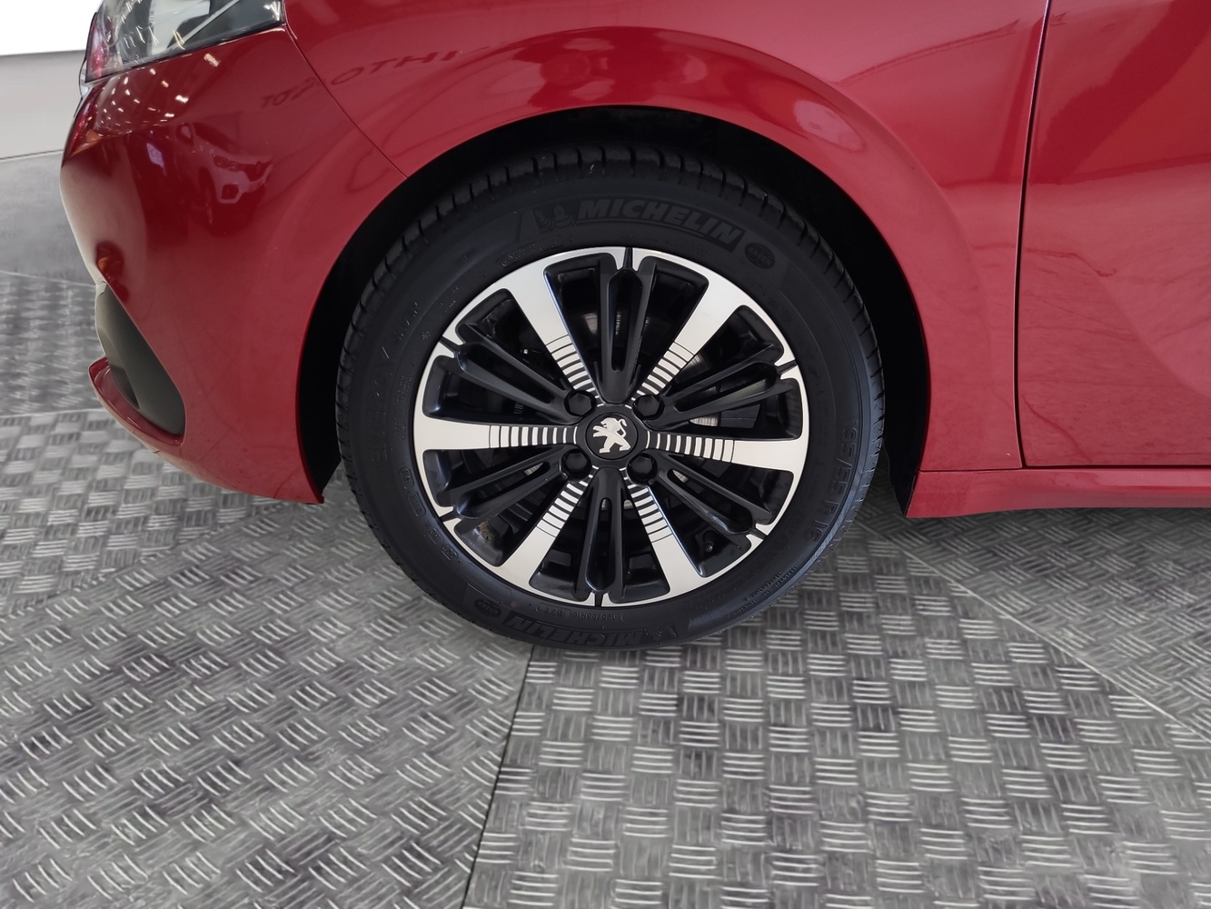 Peugeot 208 vaihtoauto