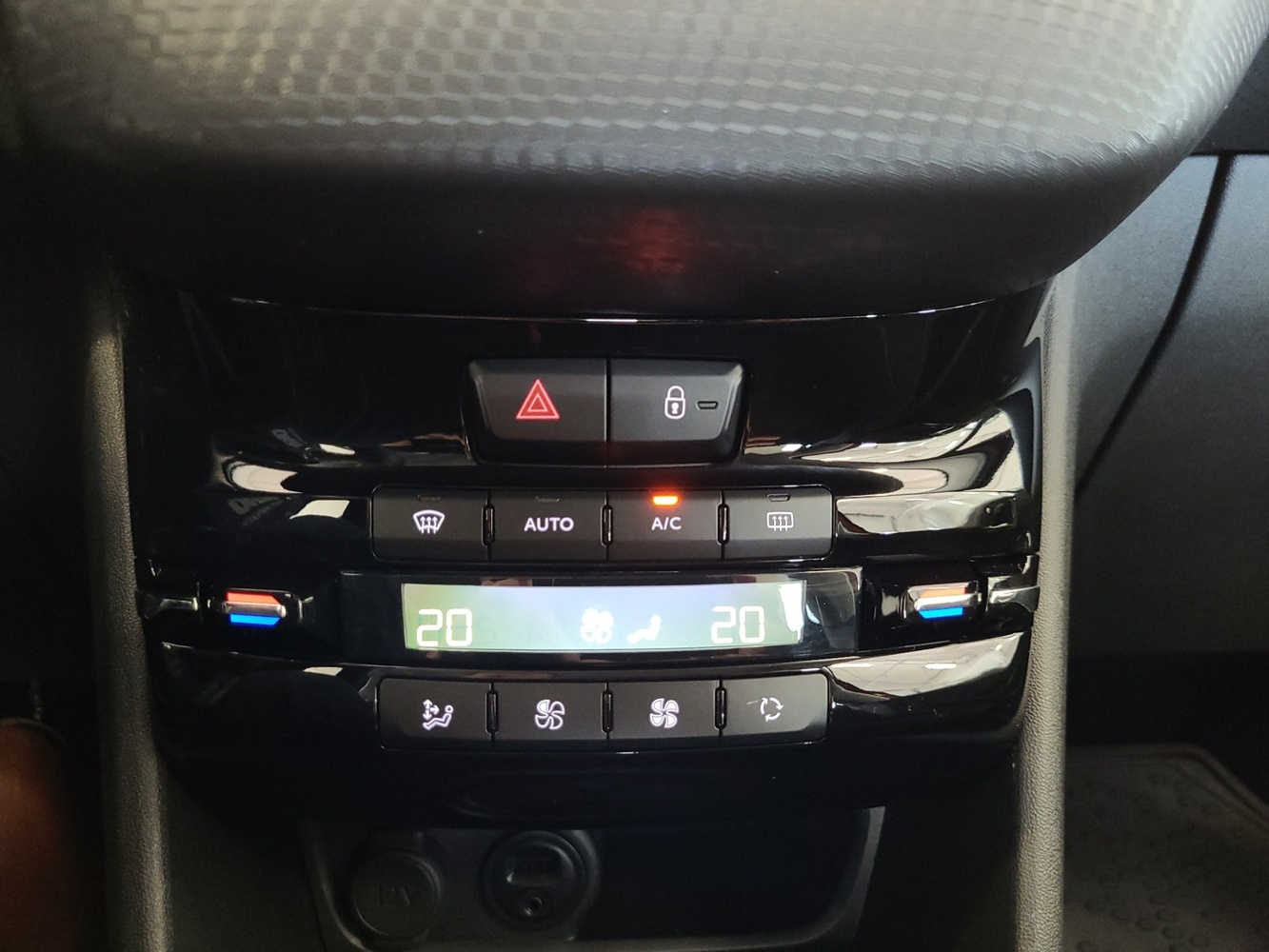 Peugeot 208 vaihtoauto