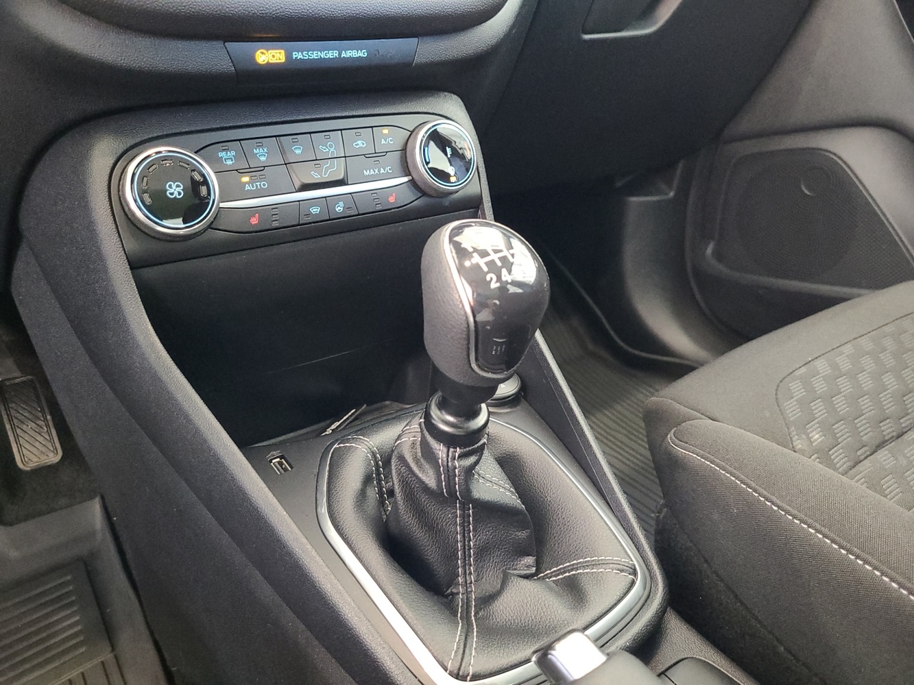 Ford Fiesta vaihtoauto