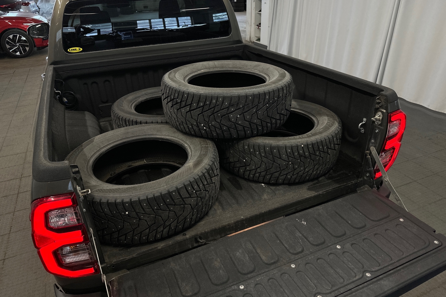 Toyota Hilux vaihtoauto