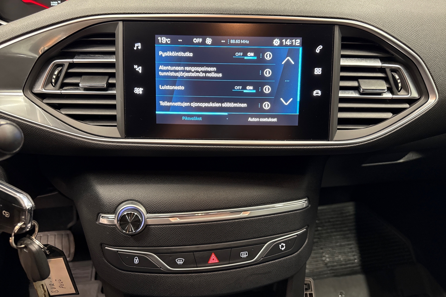 Peugeot 308 vaihtoauto