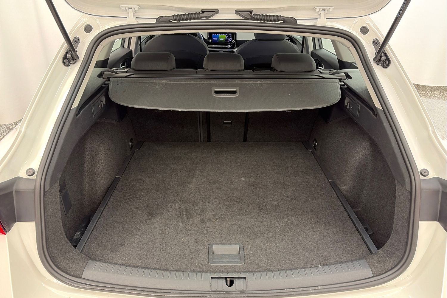 SEAT Leon Sportstourer vaihtoauto