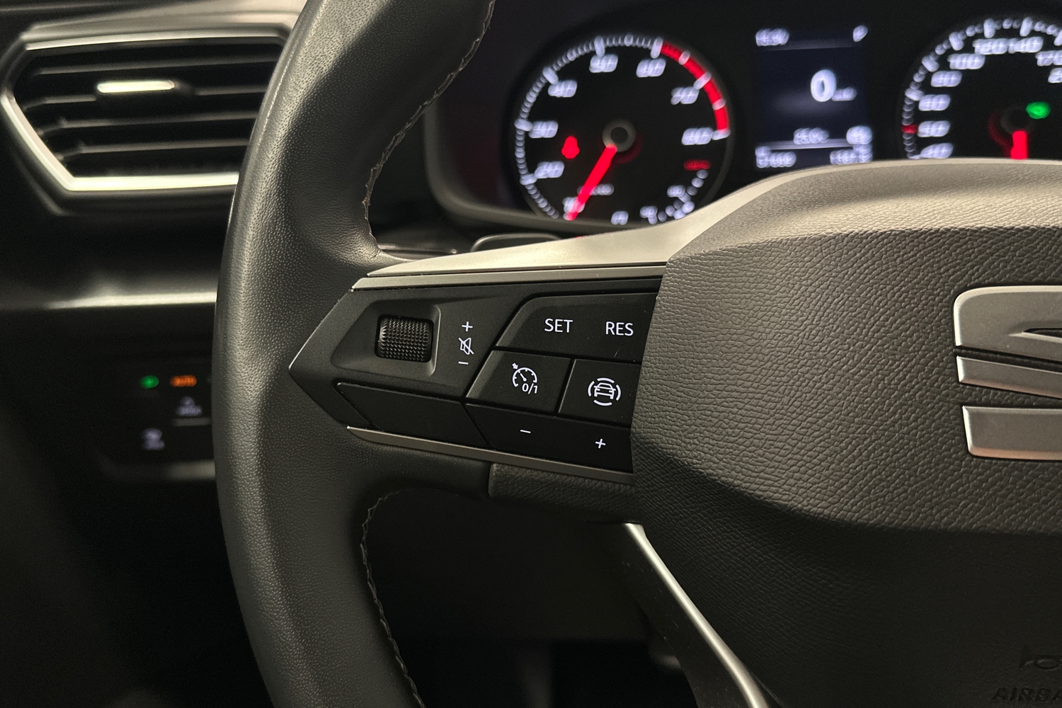 SEAT Leon Sportstourer vaihtoauto