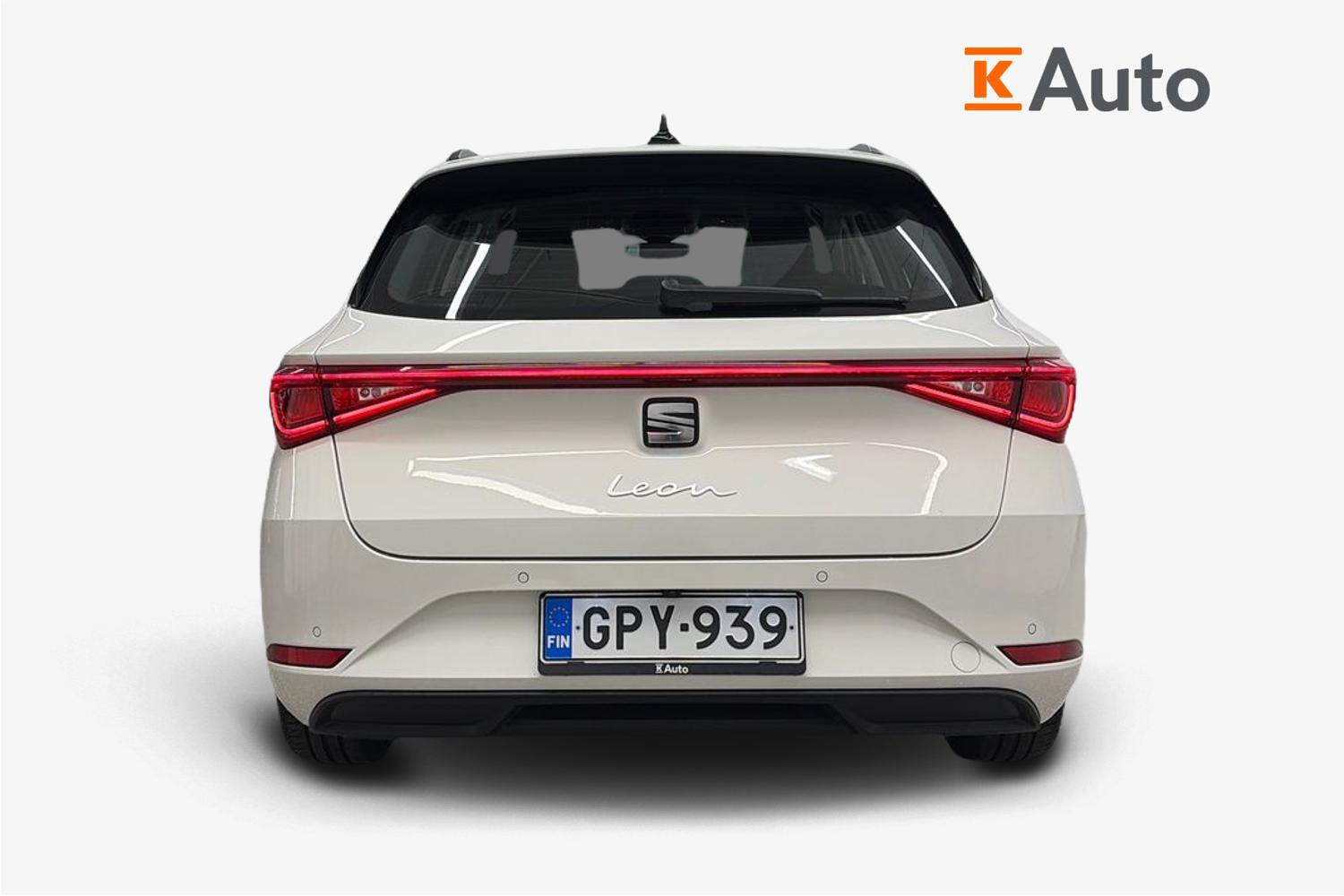 SEAT Leon Sportstourer vaihtoauto