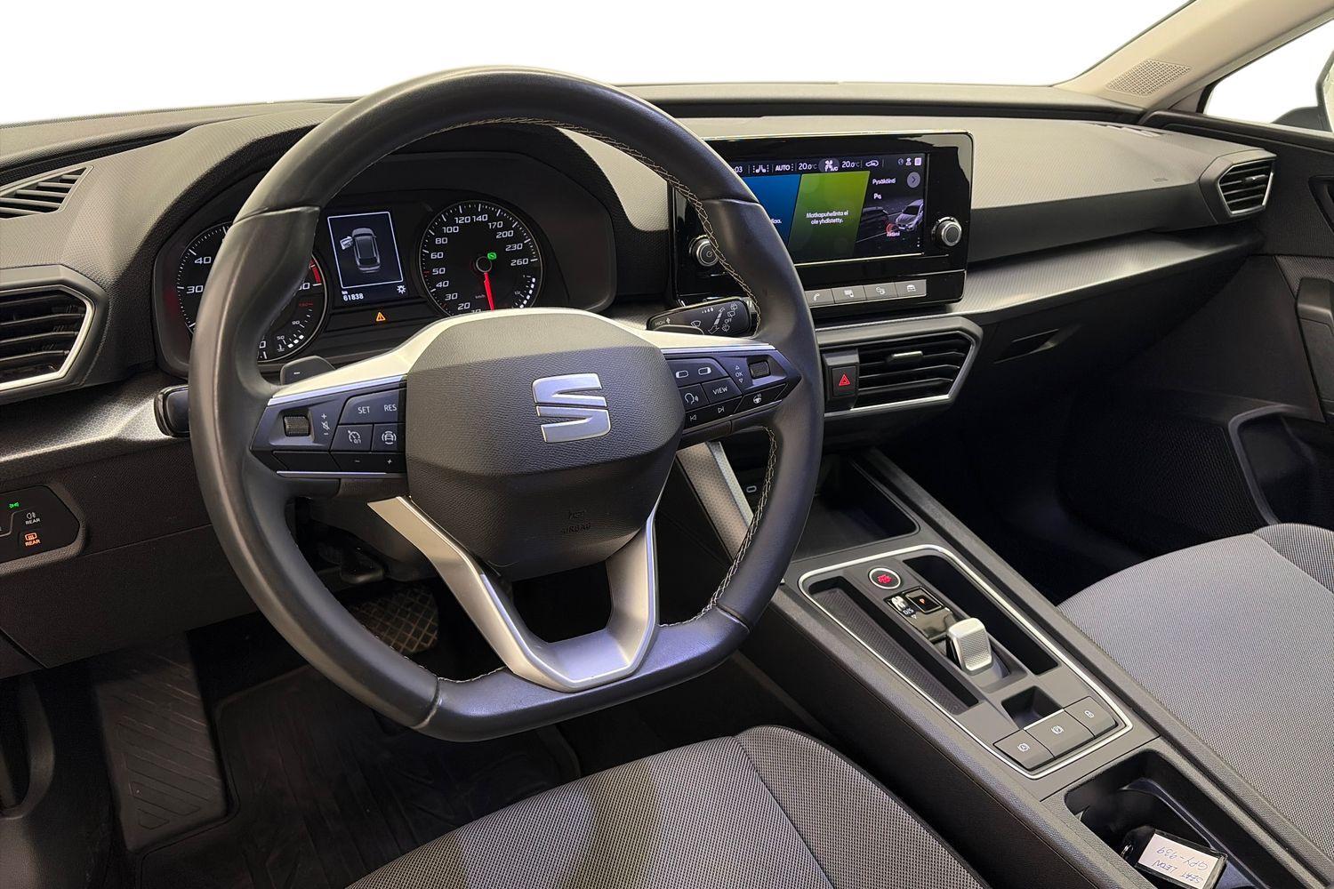 SEAT Leon Sportstourer vaihtoauto