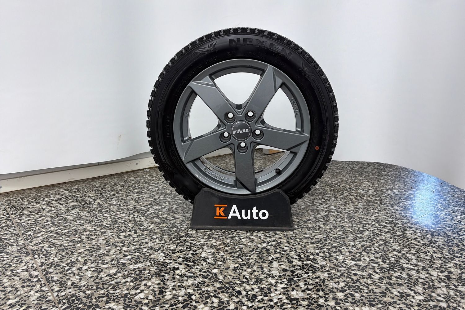 SEAT Leon Sportstourer vaihtoauto