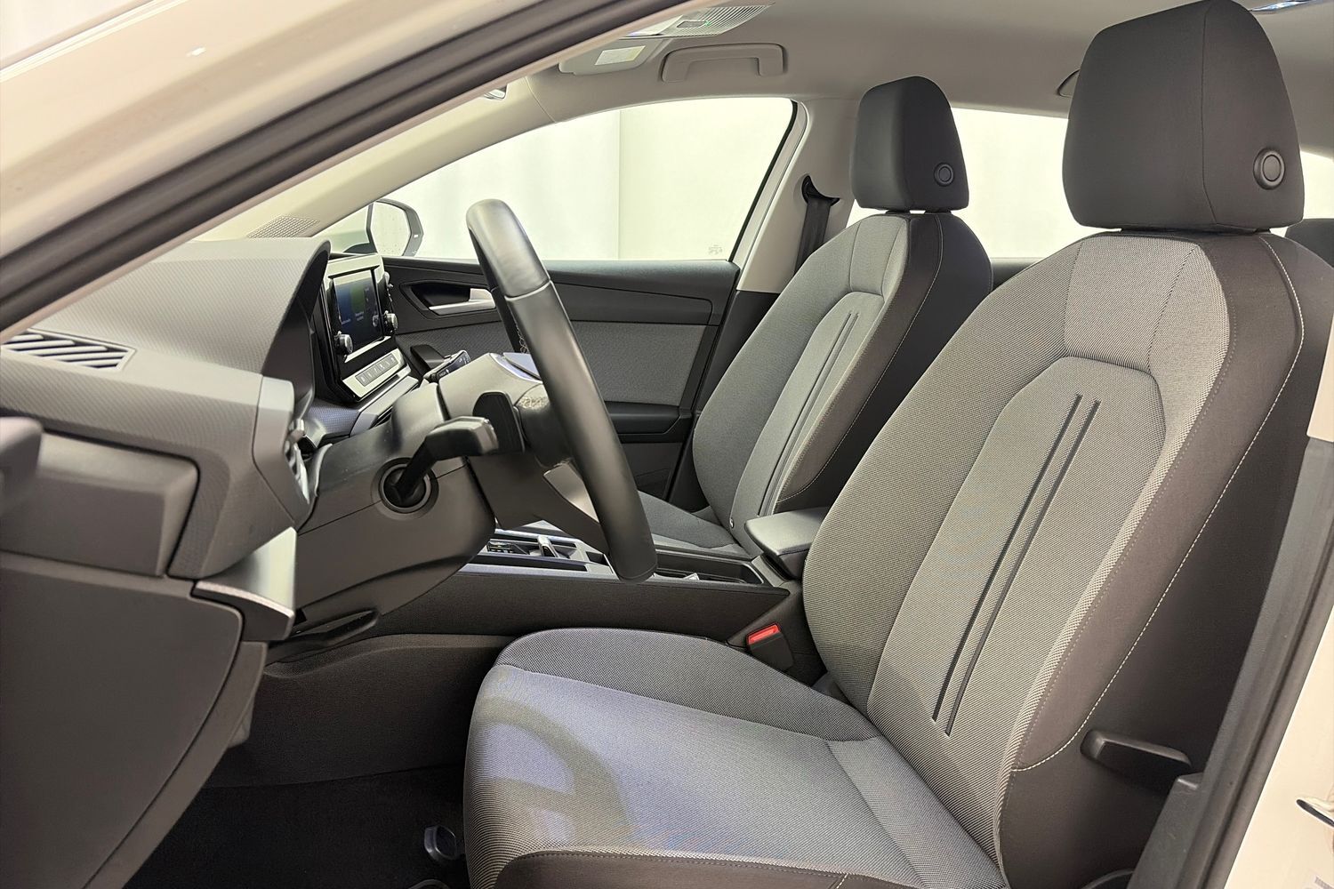 SEAT Leon Sportstourer vaihtoauto