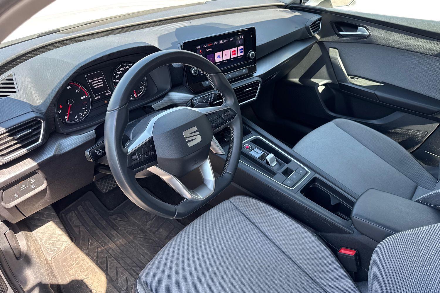 SEAT Leon Sportstourer vaihtoauto