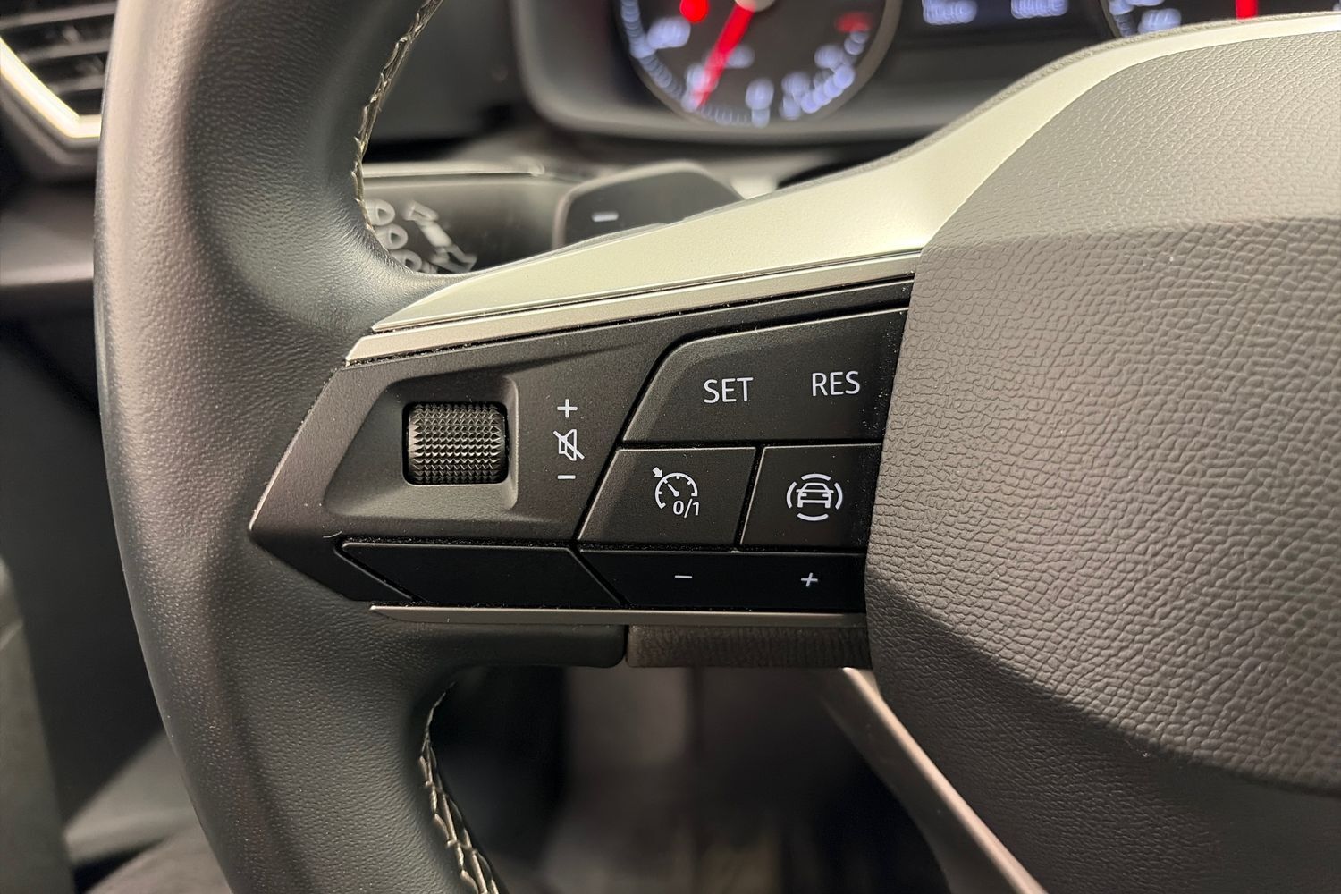 SEAT Leon Sportstourer vaihtoauto