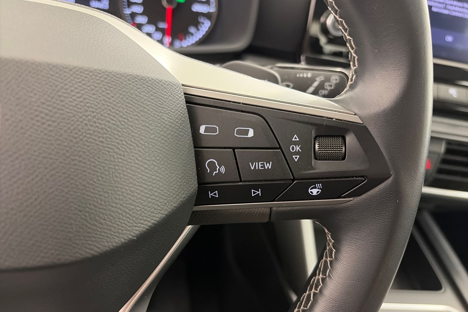 SEAT Leon Sportstourer vaihtoauto