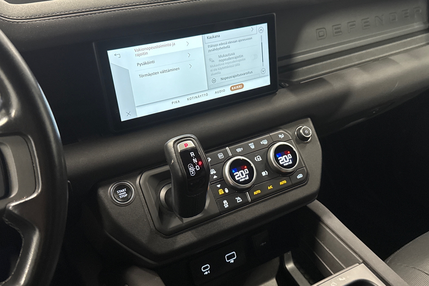 Land Rover Defender vaihtoauto