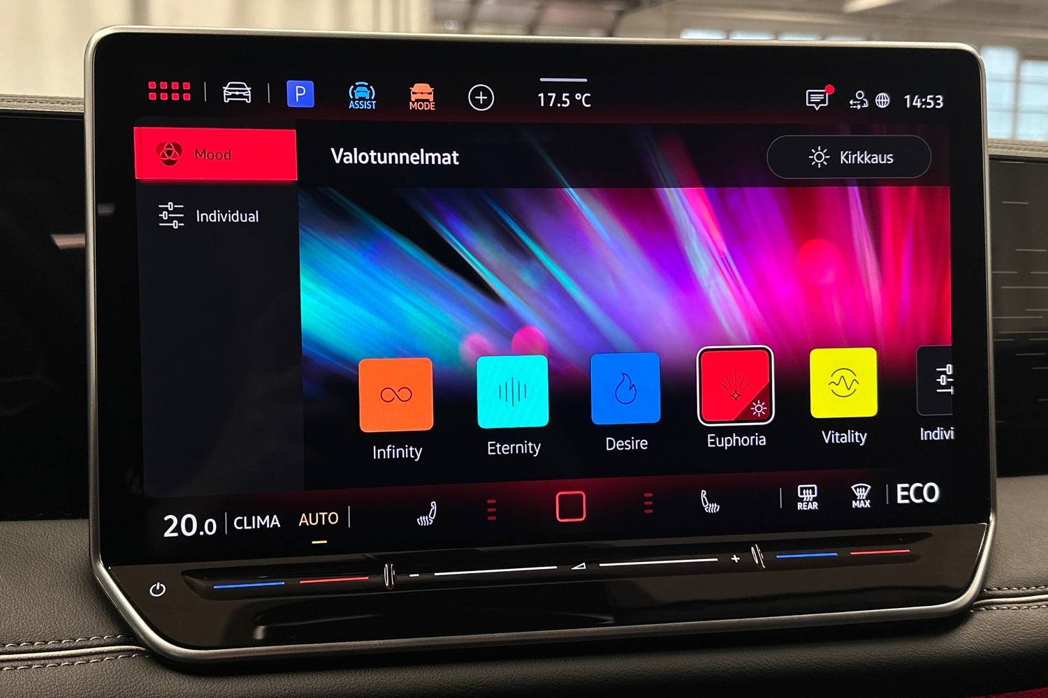 Volkswagen Tiguan vaihtoauto