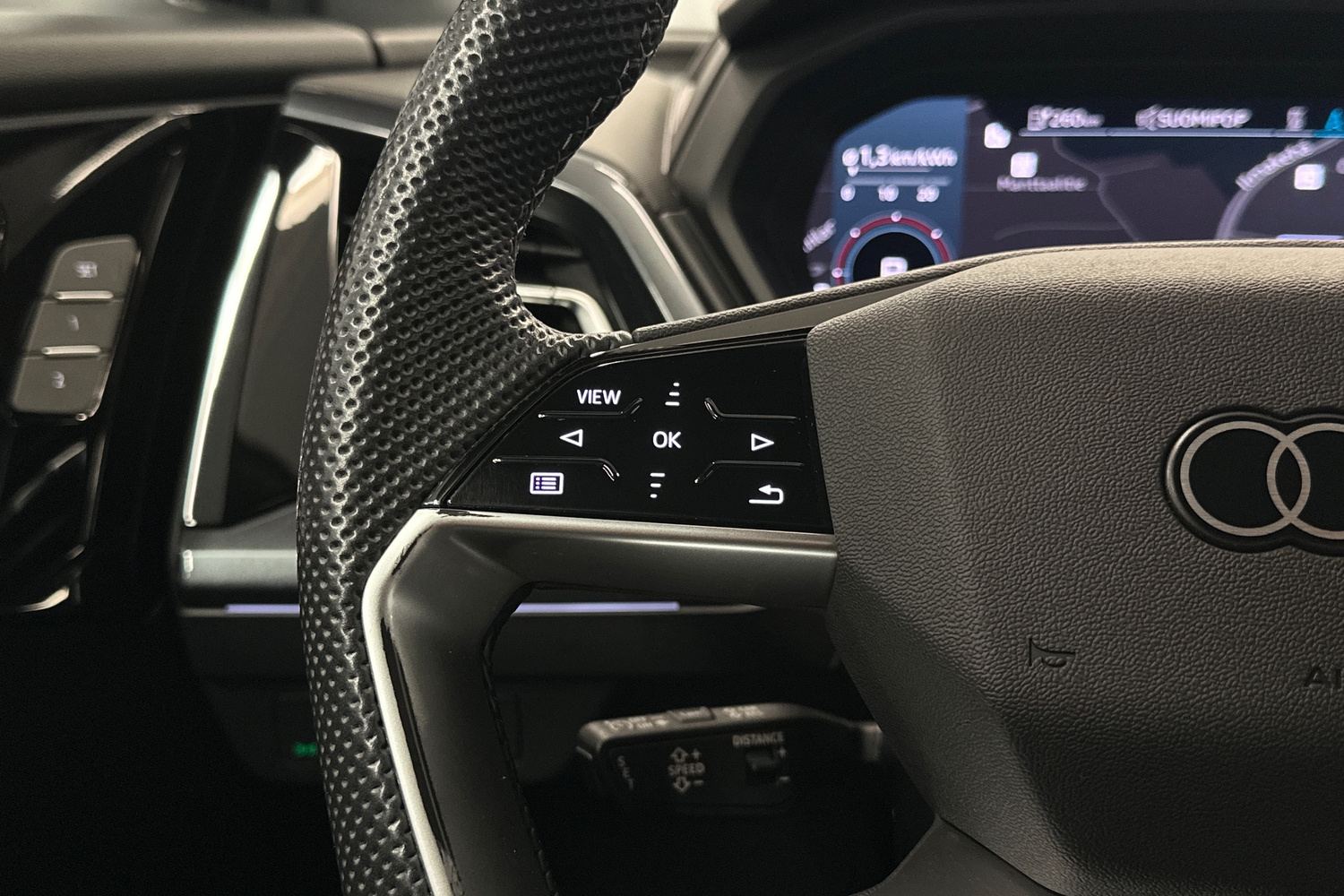 Audi Q4 e-tron vaihtoauto