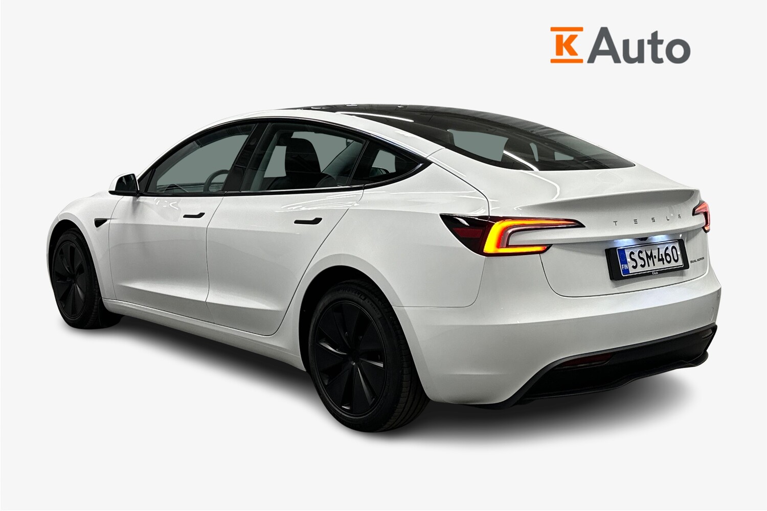 Tesla Model 3 vaihtoauto