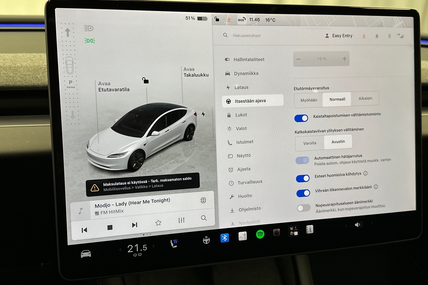 Tesla Model 3 vaihtoauto