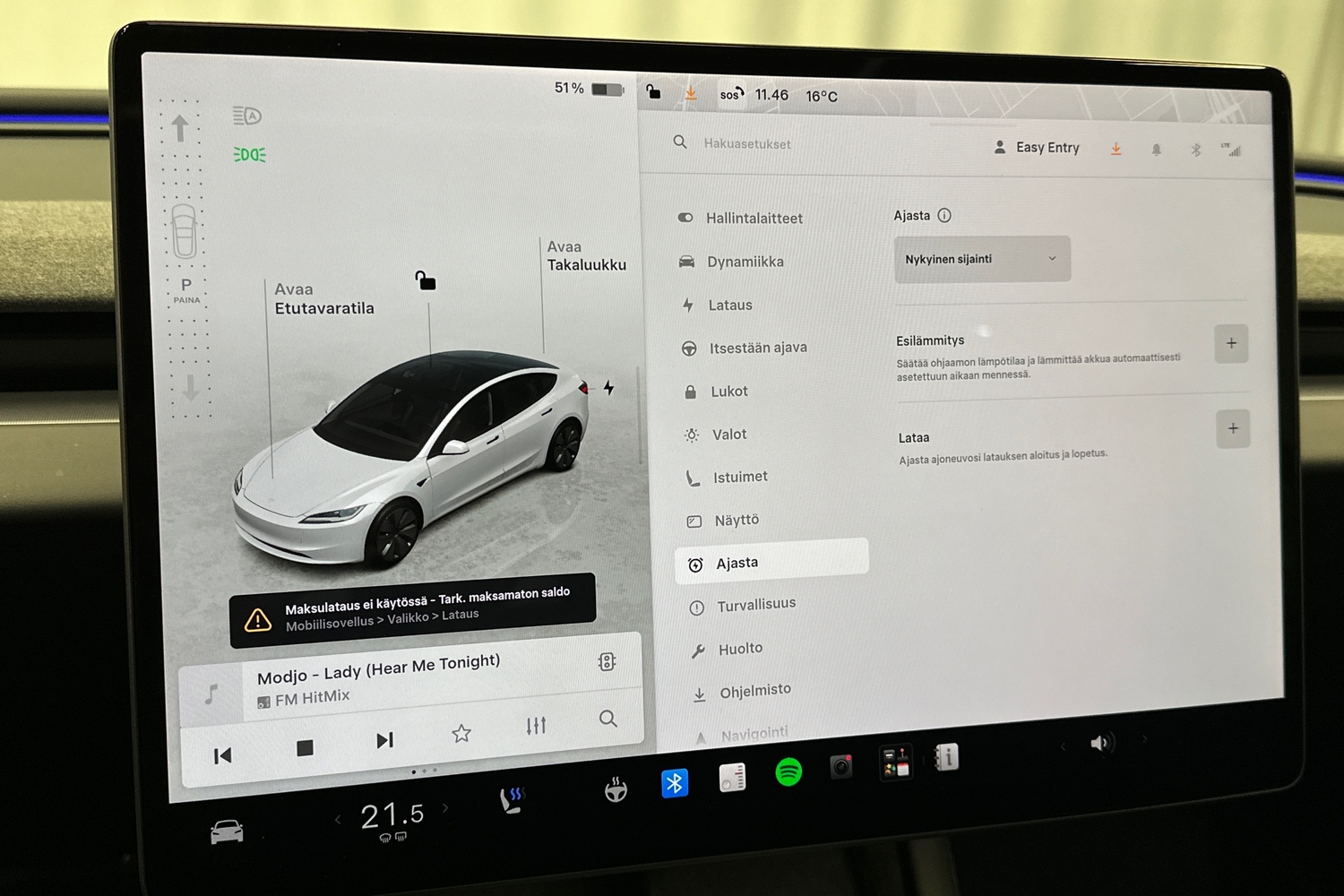 Tesla Model 3 vaihtoauto