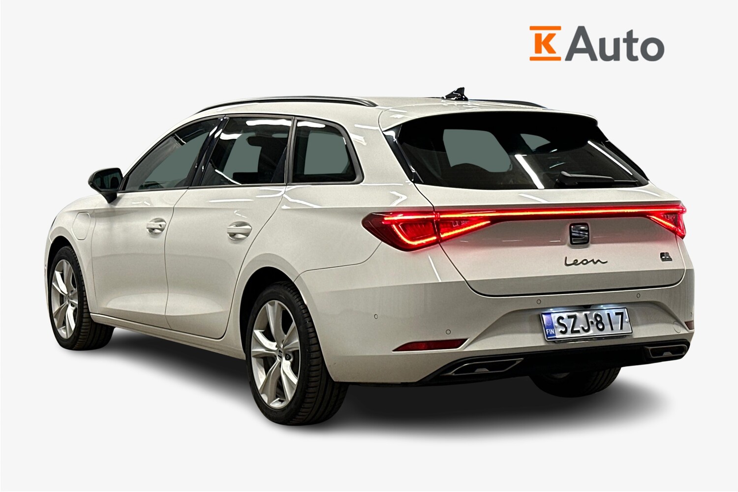 SEAT Leon Sportstourer vaihtoauto