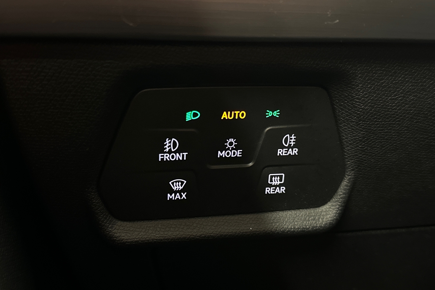 SEAT Leon Sportstourer vaihtoauto