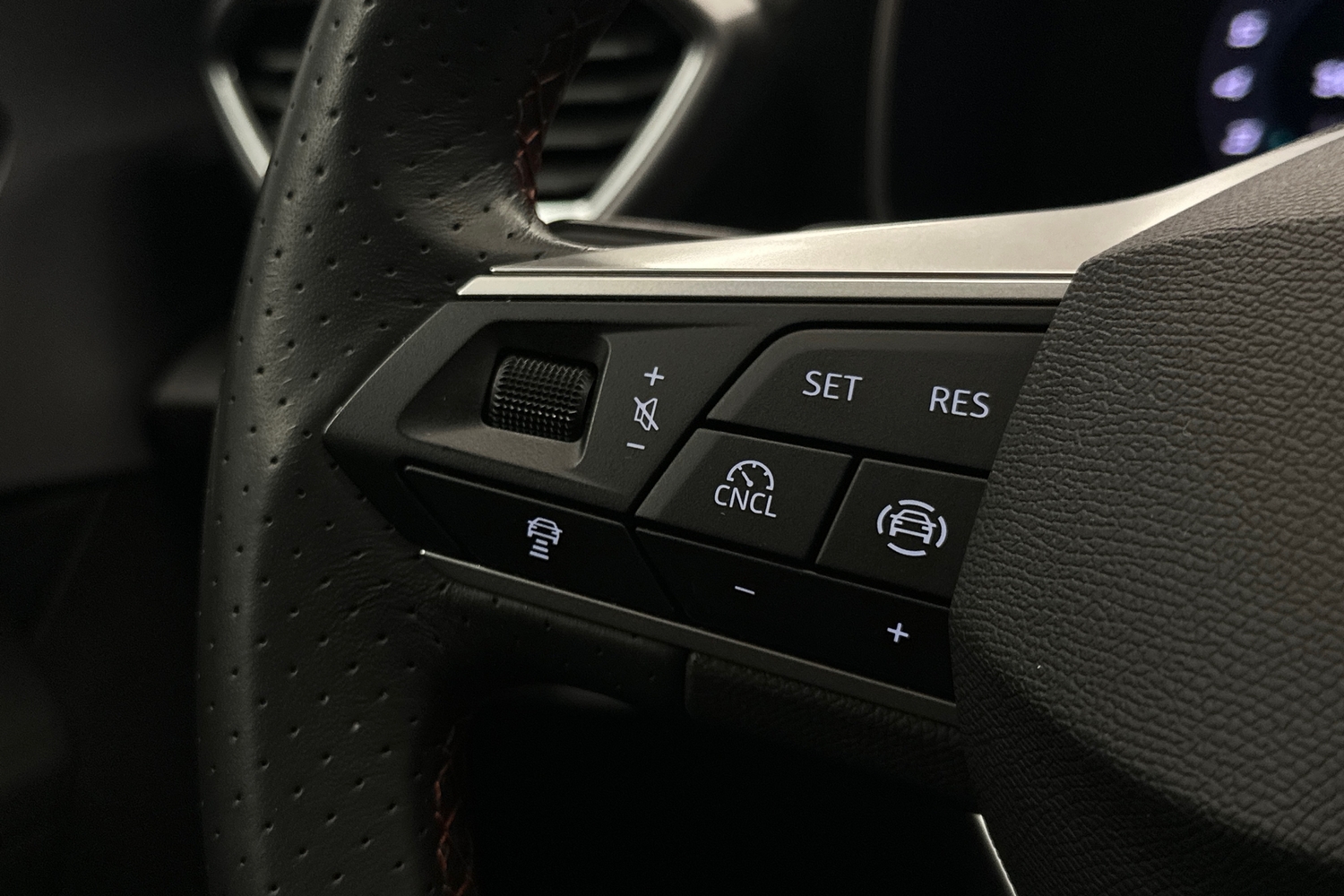 SEAT Leon Sportstourer vaihtoauto