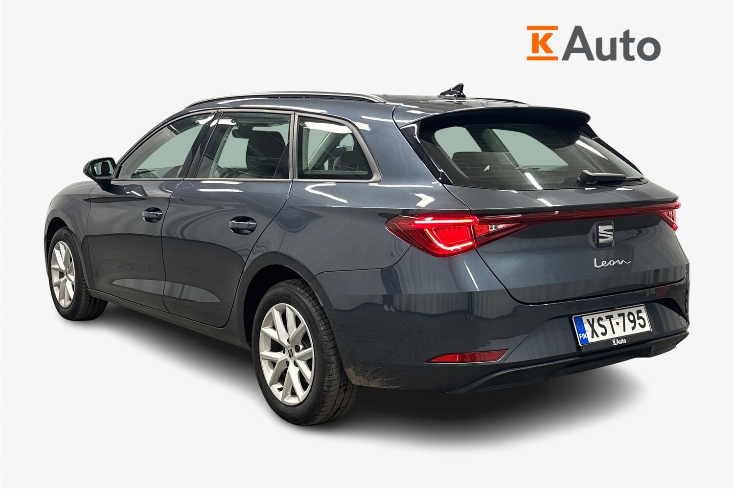 SEAT Leon Sportstourer vaihtoauto