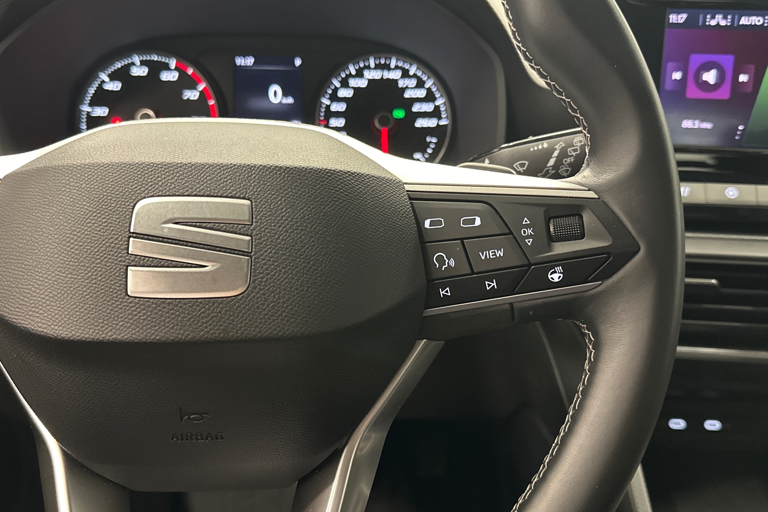 SEAT Leon Sportstourer vaihtoauto