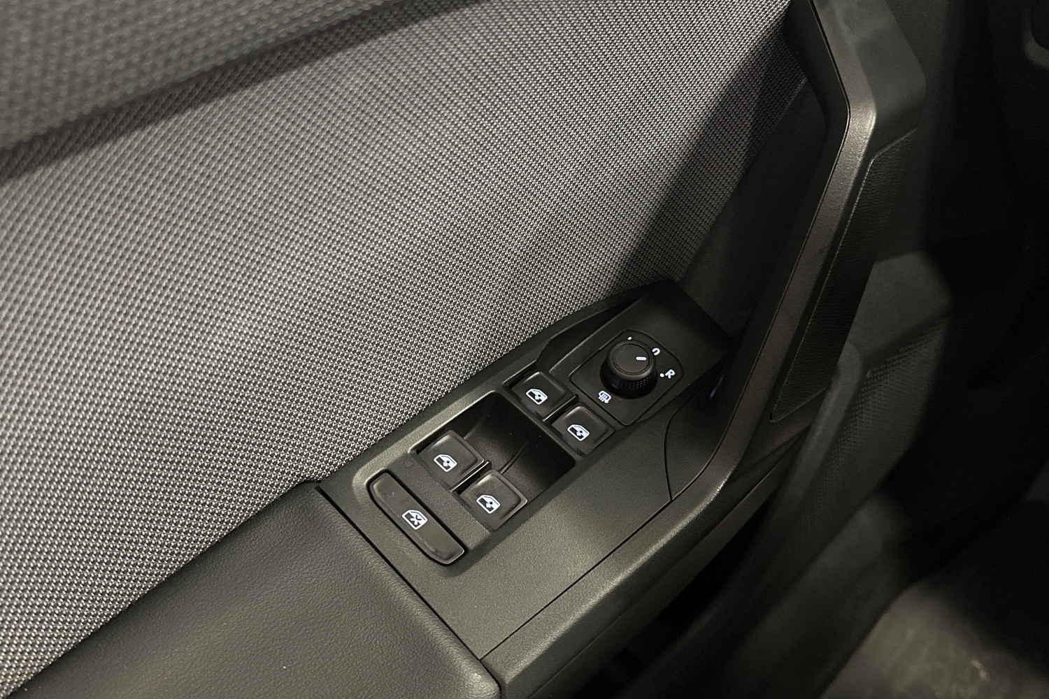 SEAT Leon Sportstourer vaihtoauto