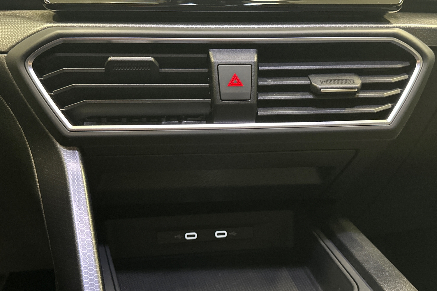 SEAT Leon Sportstourer vaihtoauto