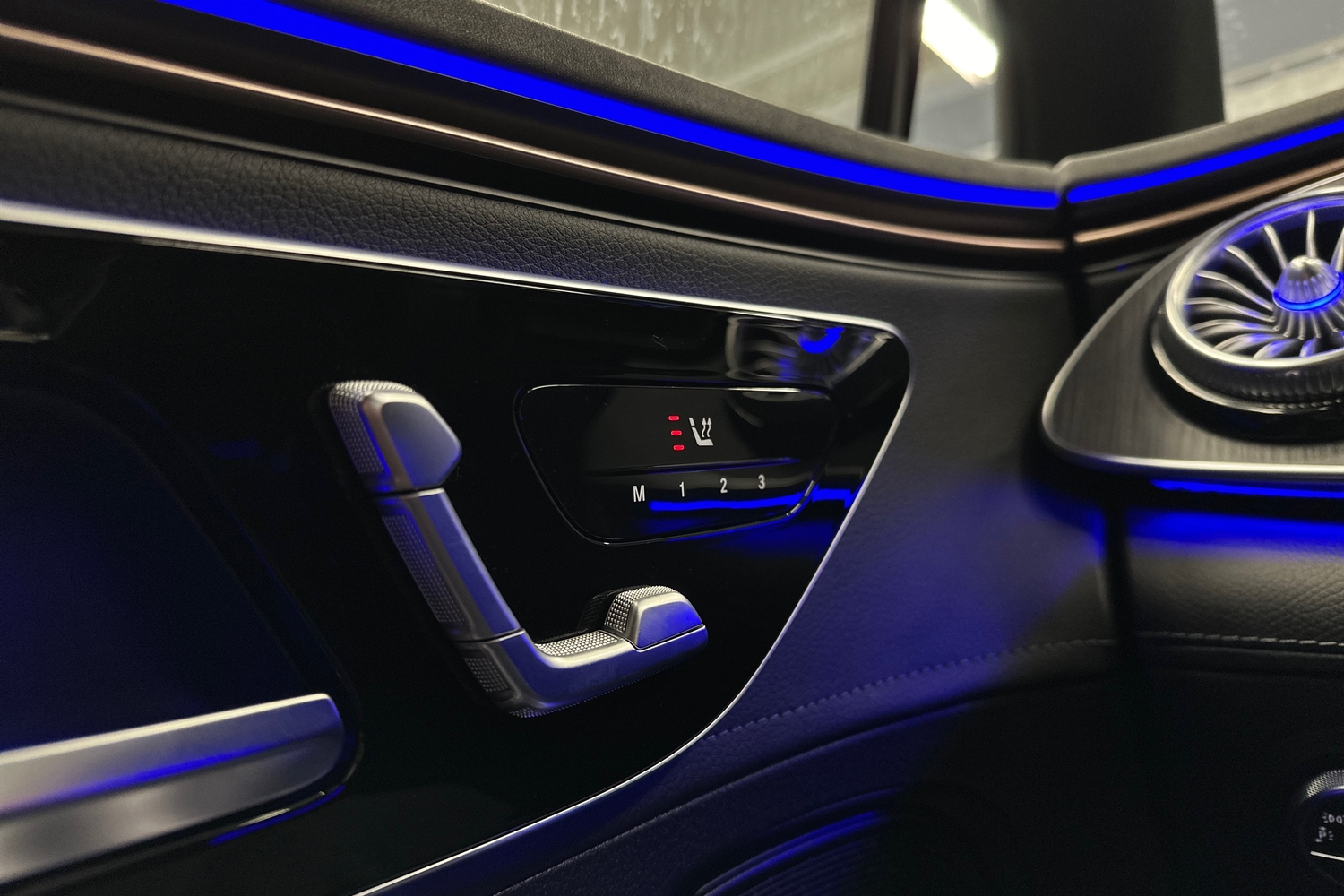 Mercedes-Benz EQE vaihtoauto
