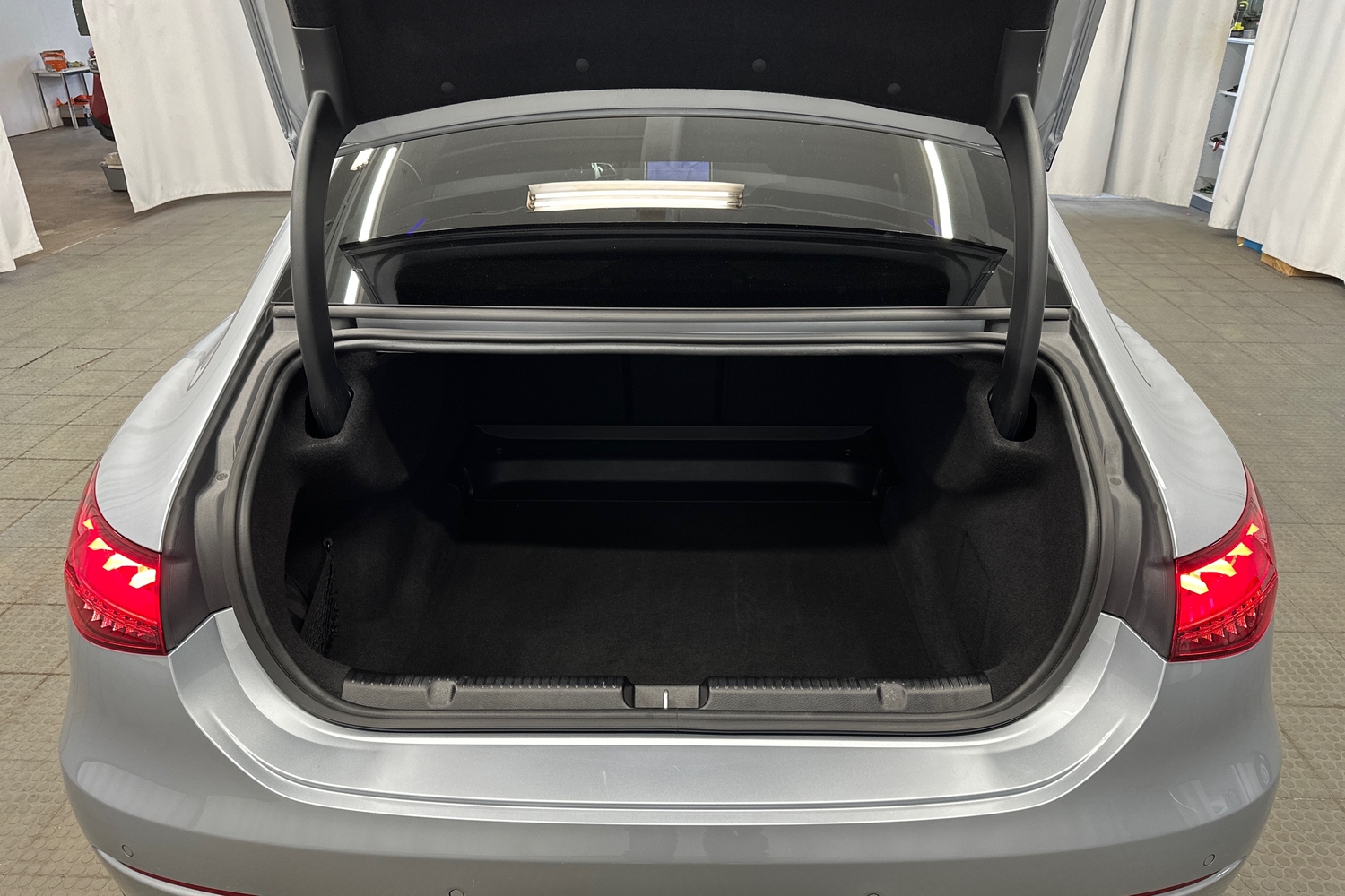 Mercedes-Benz EQE vaihtoauto
