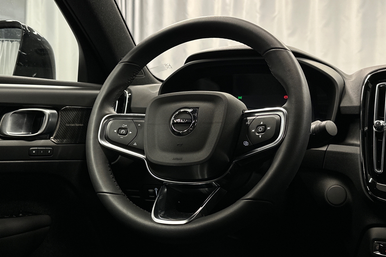 Volvo C40 vaihtoauto
