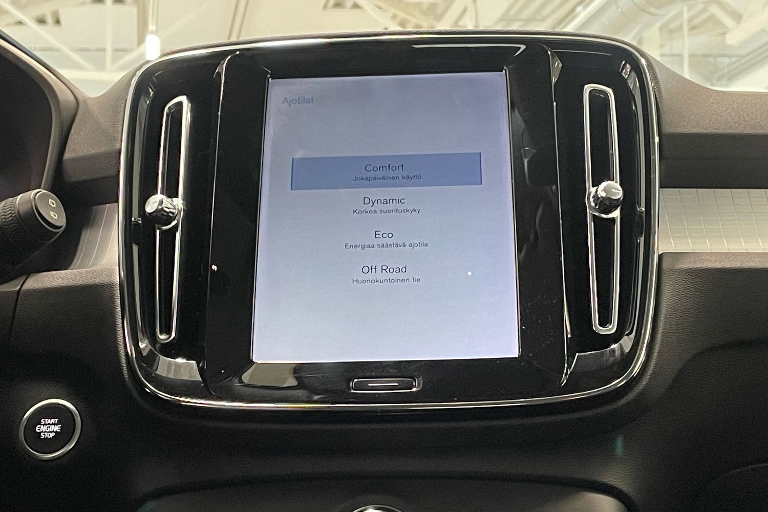 Volvo XC40 vaihtoauto