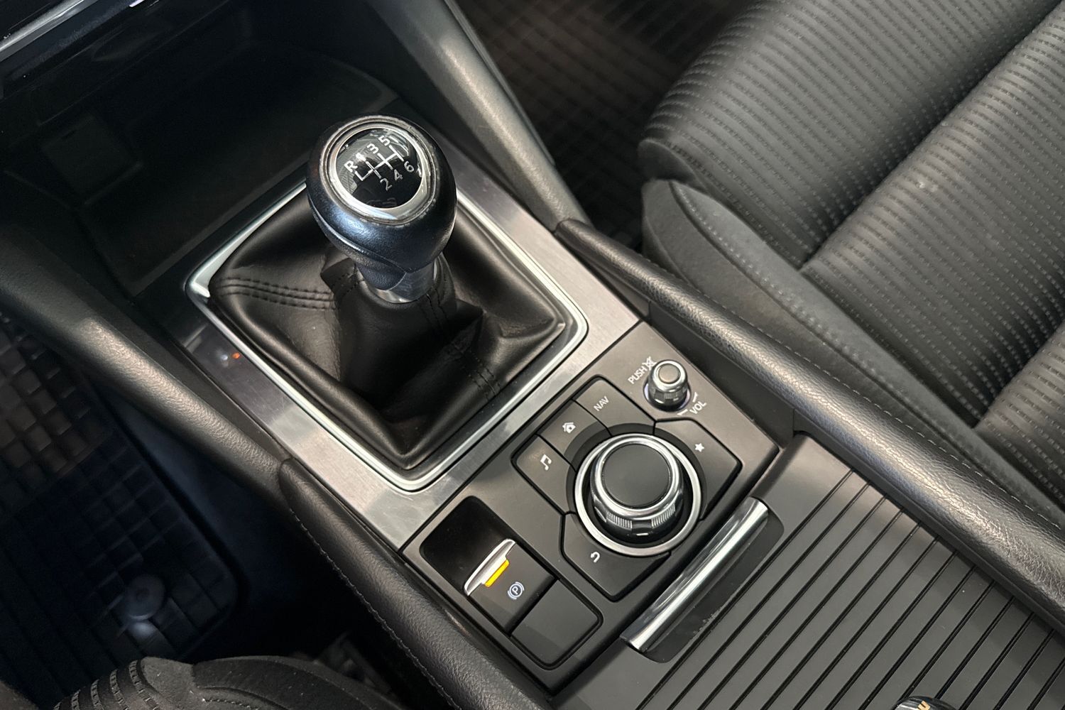 Mazda 6 vaihtoauto