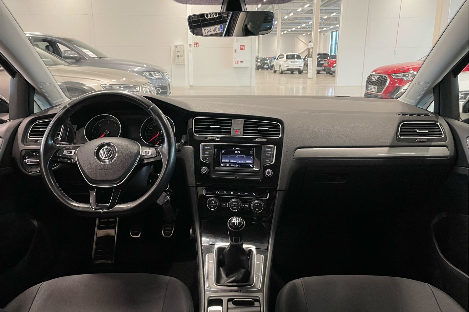 Volkswagen Golf vaihtoauto