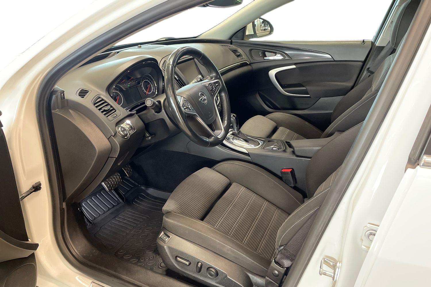 Opel Insignia vaihtoauto