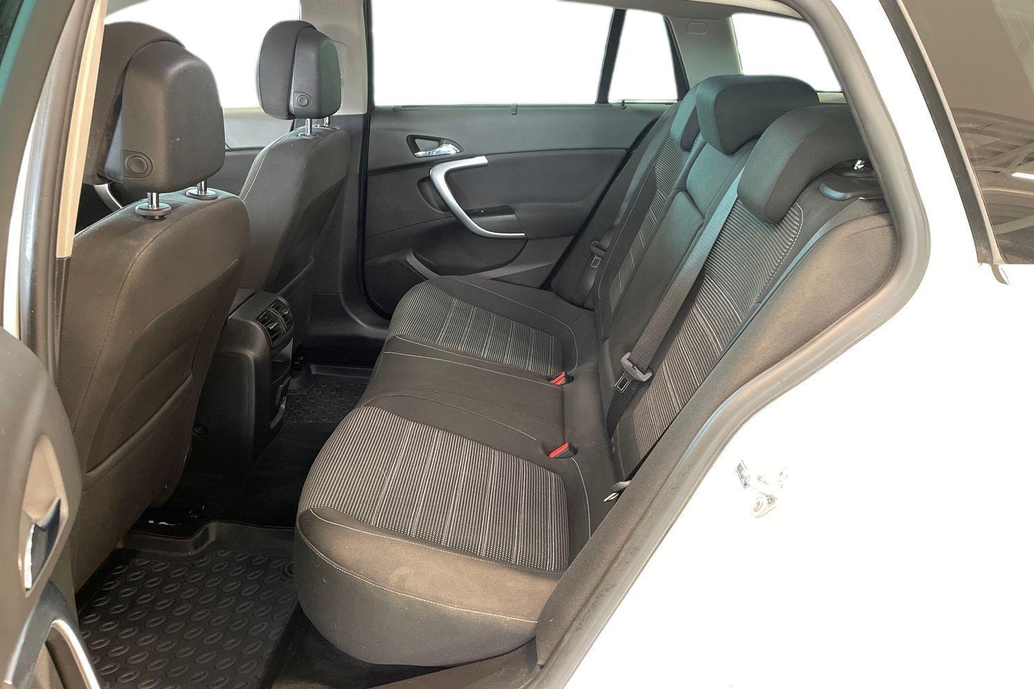 Opel Insignia vaihtoauto