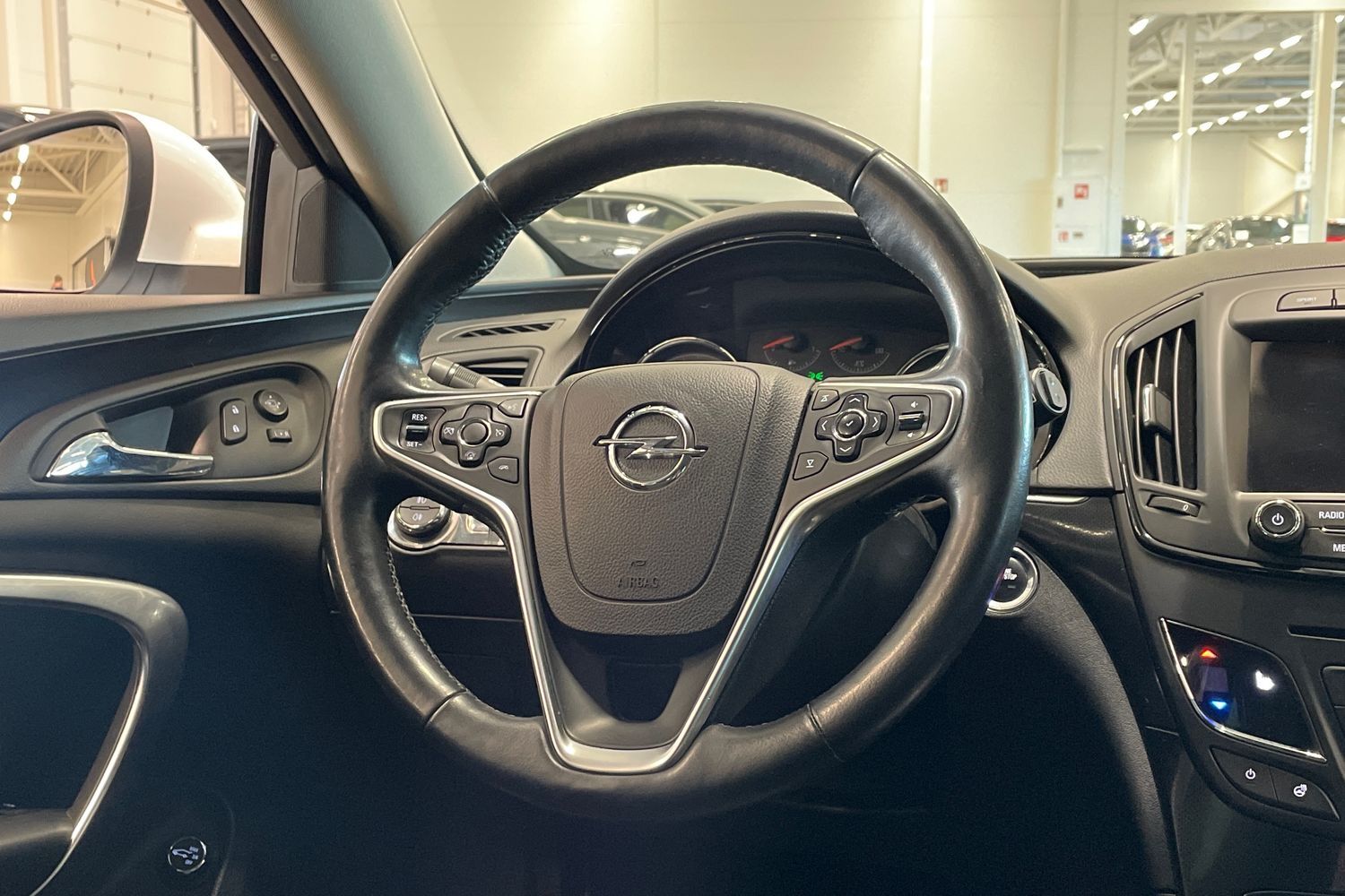 Opel Insignia vaihtoauto