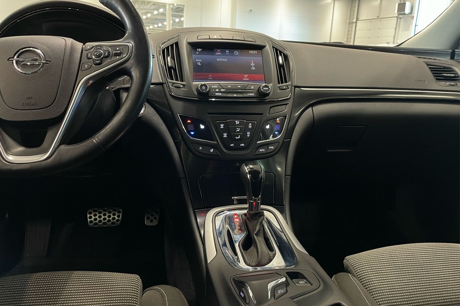 Opel Insignia vaihtoauto