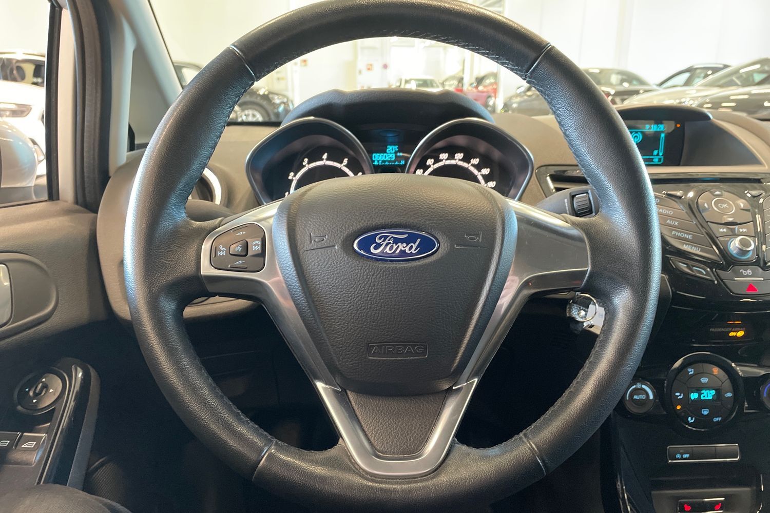 Ford Fiesta vaihtoauto