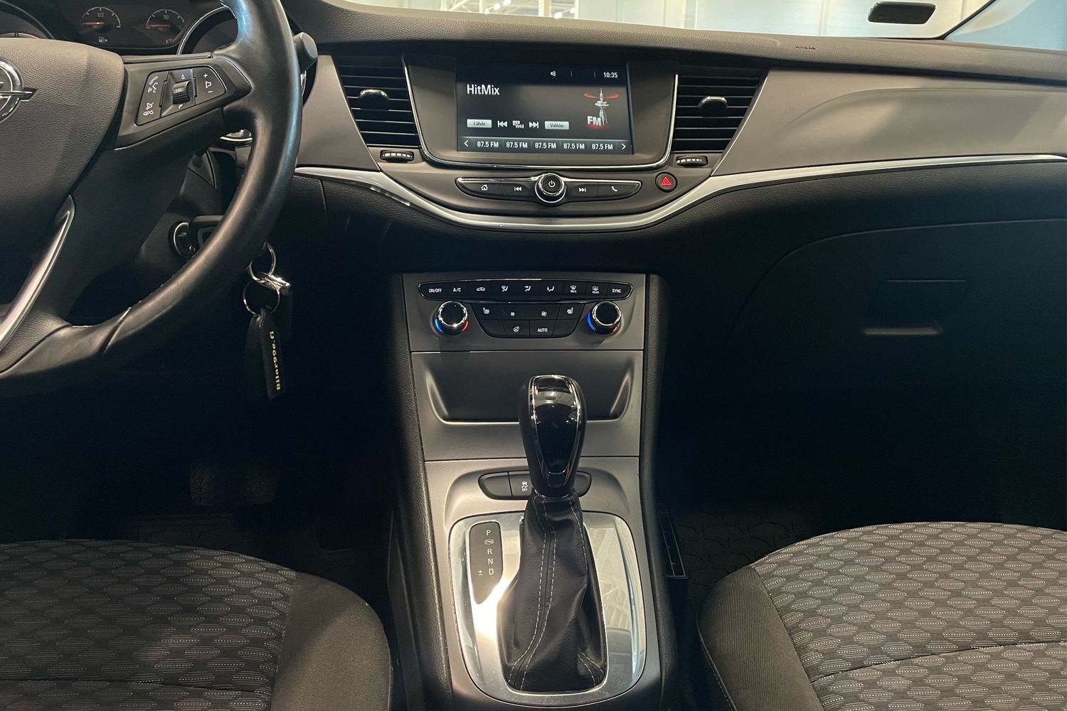 Opel Astra vaihtoauto