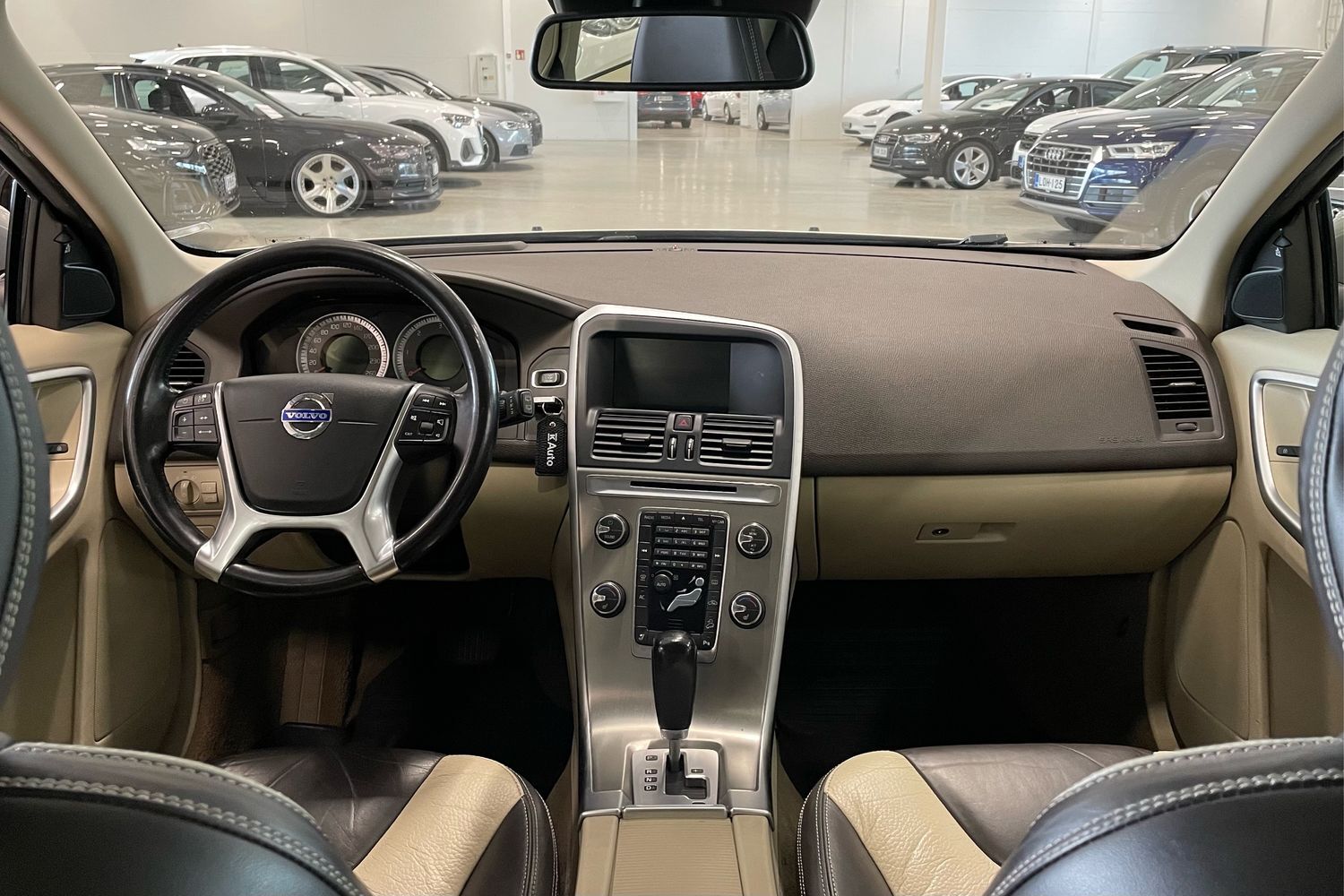 Volvo XC60 vaihtoauto