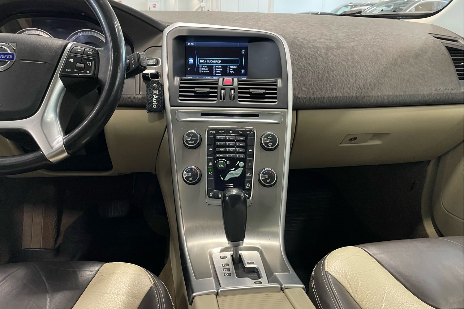 Volvo XC60 vaihtoauto