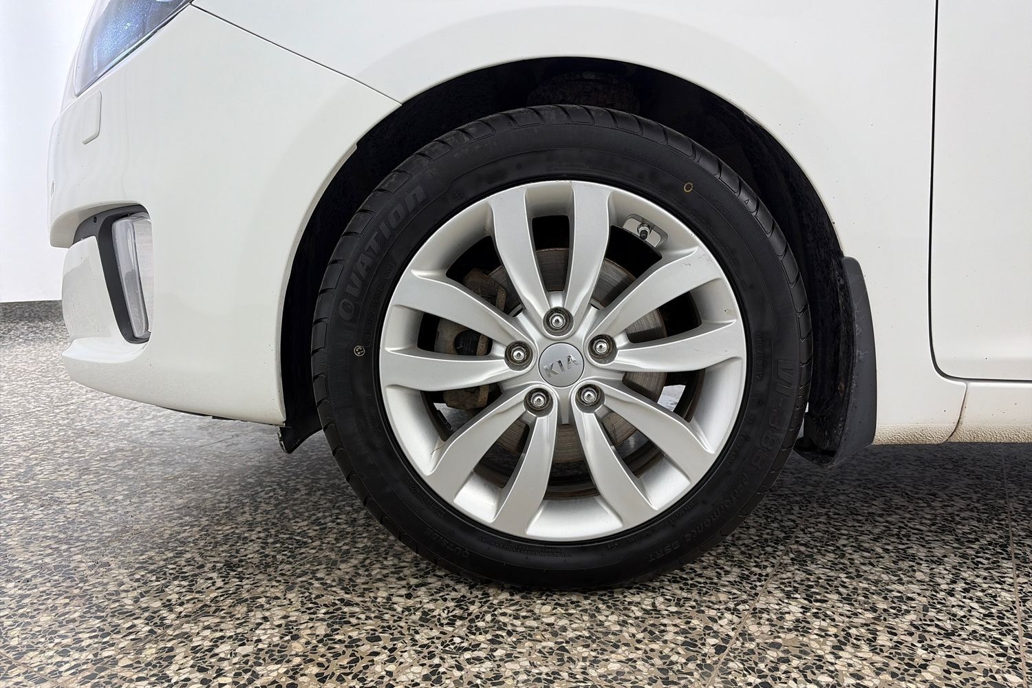 Kia Carens vaihtoauto