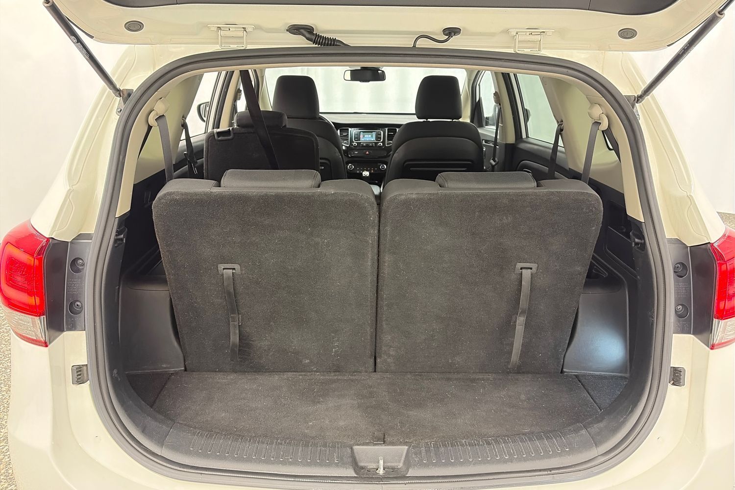 Kia Carens vaihtoauto