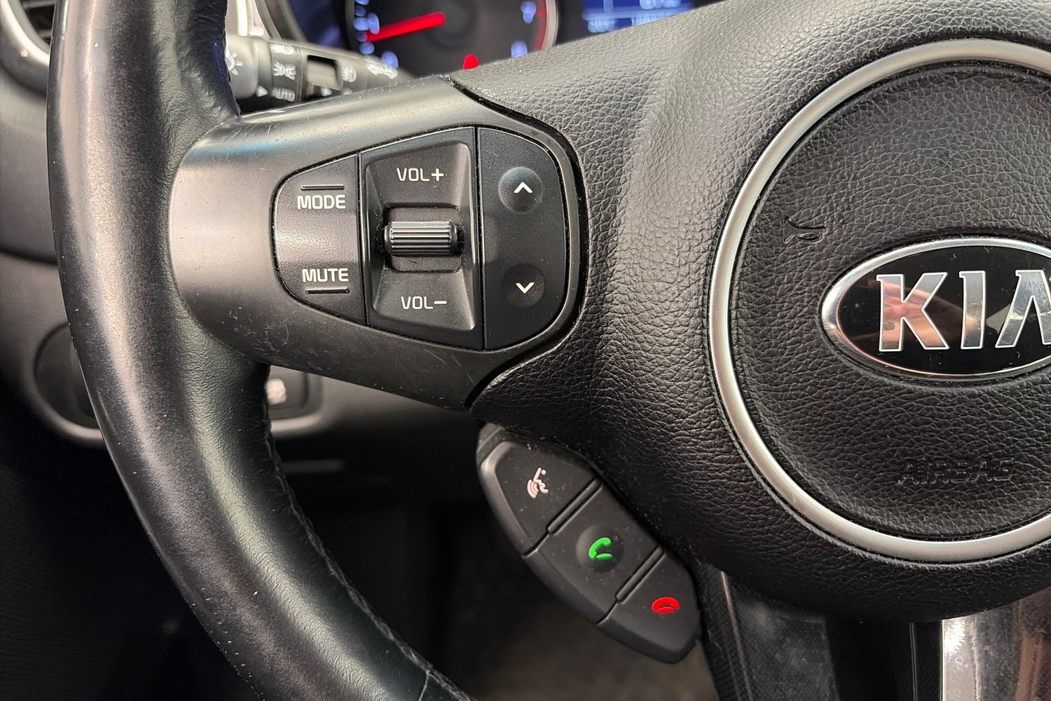 Kia Carens vaihtoauto