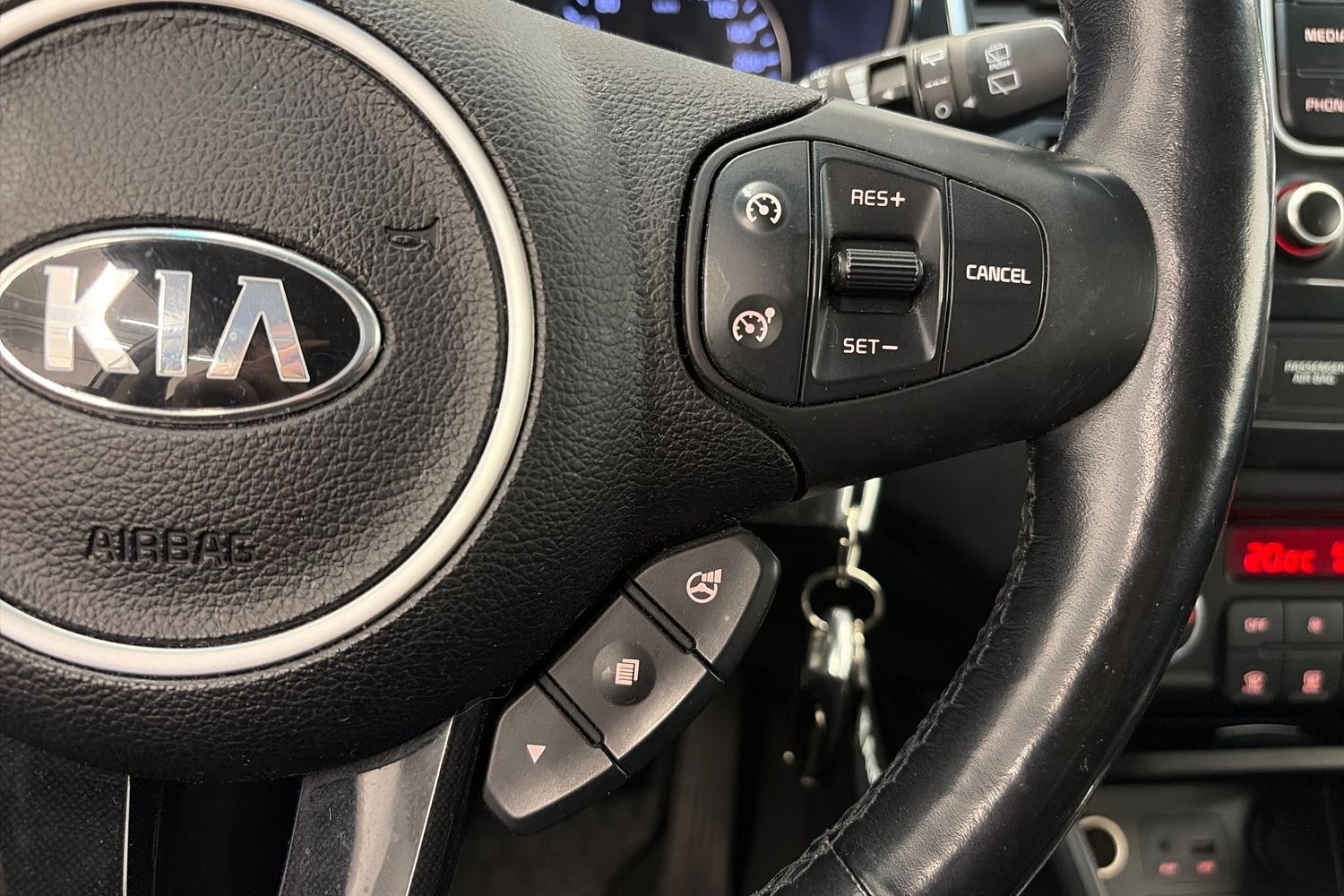 Kia Carens vaihtoauto