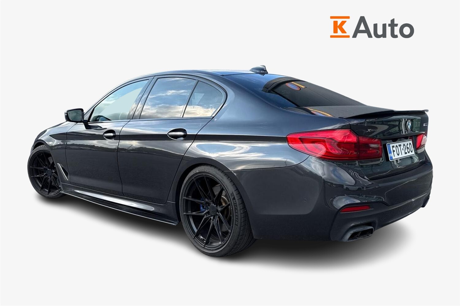 BMW M5 vaihtoauto